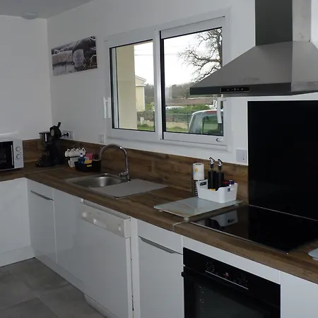 Holiday home Du Vieux Chene Reignac (Gironde)